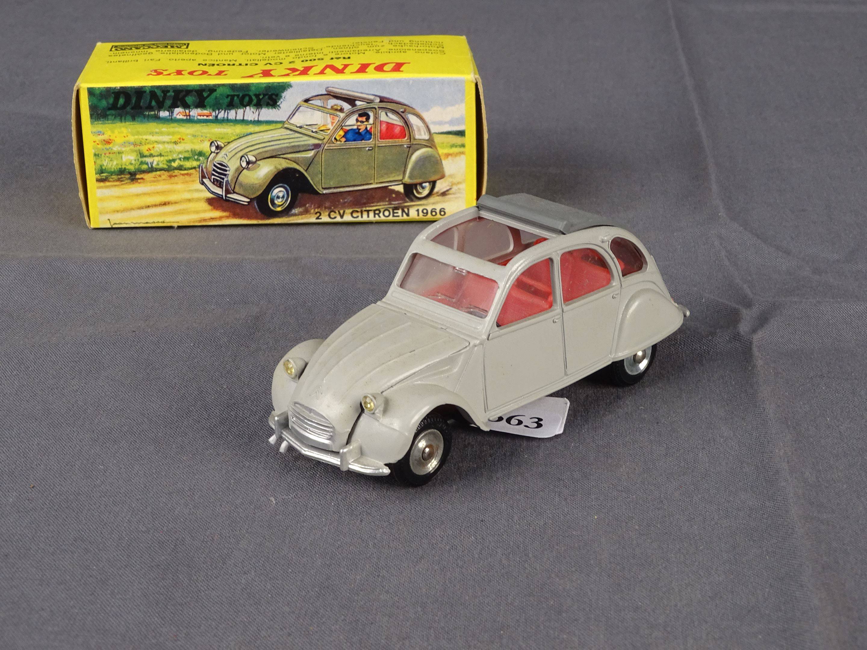 Dinky toys - Citroen 2 CH 1966 , couleur gris - neuf en boite ref