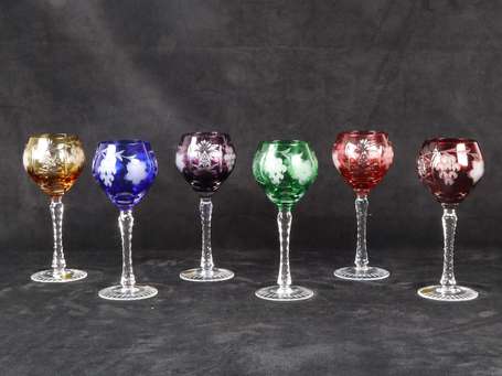 Série de 6 verres à vin du Rhin en cristal doublé 