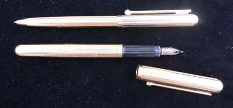 Stylo à bille et stylo à plume 18k Waterman plaqué