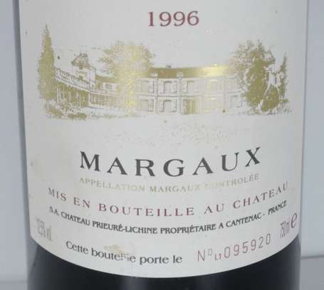 1 Bt Château Prieuré Lichine 1996, étiquette sale,