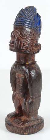 Ancienne statuette de jumeaux 'Ibedji' en bois dur