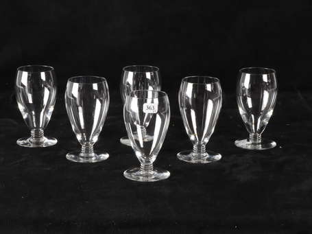 BACCARAT - Suite de six verres à porto en cristal 