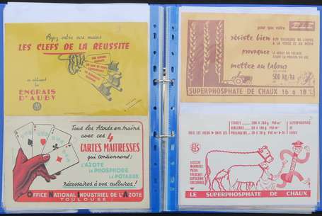 Collection de 300 buvards publicitaires dans trois