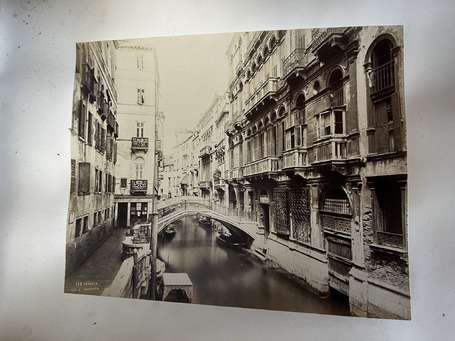 Italie - Album XIXème de 70 photographies 