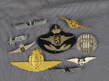 Lot d'insignes aviation métalliques, 