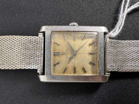 OMEGA - Montre bracelet, le boitier rectangulaire 