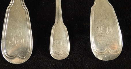 Lot de couverts et petites cuillères en argent, 