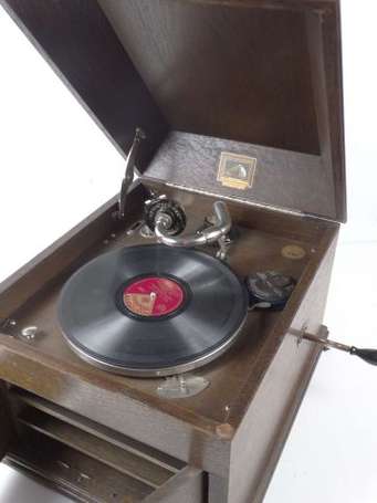 His master voice phonographe model 109. En l'état