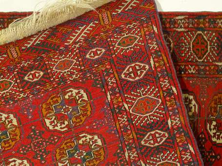 Tapis turkmène (chaîne, trame et velours en 