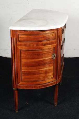 Commode demi-lune en bois de placage ouvrant par 