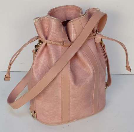 LANCEL - Sac seau ligne Elsa en cuir rose piqué 