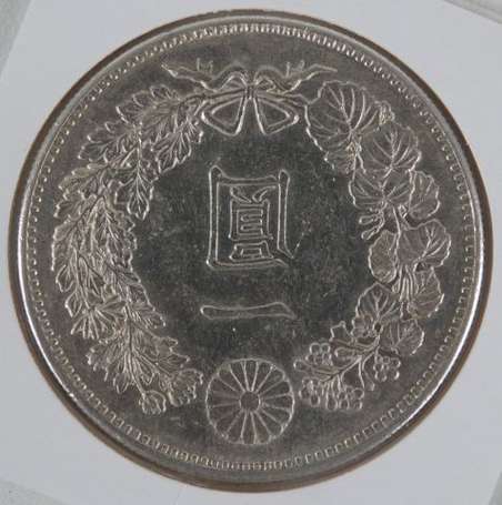 Japon. Yen en argent Type II 38 mm 1888. TTB