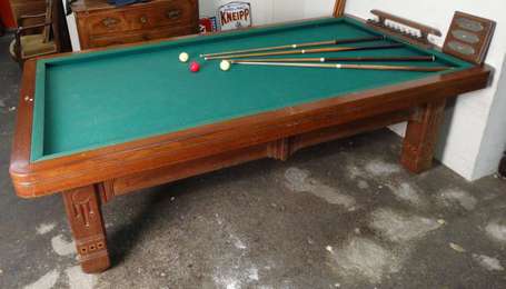 Billard Français en bois de placage de la Maison 