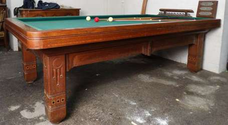 Billard Français en bois de placage de la Maison 