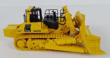 UH-Bulldozer KOMATSU D 575 A (radio commandée), 