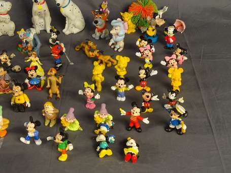 Disney : plusieurs dizaines de figurines de 