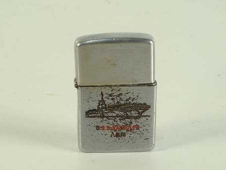 US - Briquet de la marque Zippo - USS RANDOLH - 