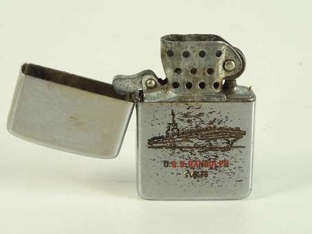 US - Briquet de la marque Zippo - USS RANDOLH - 