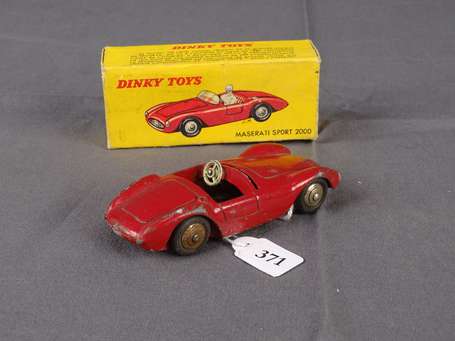 Dinky toys - Maserati sport 2000 - état moyen en 