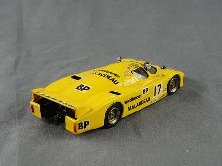 KIT - Lola T610  N° 17 - LM 1982, fabricant  