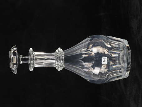 BACCARAT - Carafe en cristal modèle Harcourt. H. 