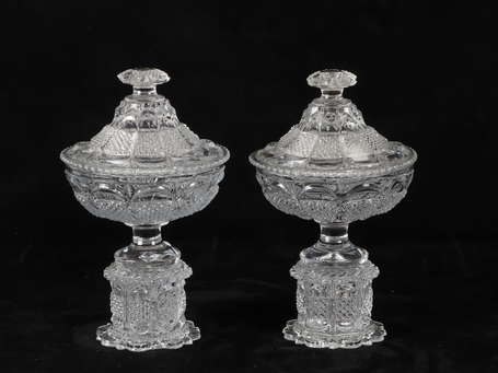 BACCARAT - Paire de compotiers en cristal moulé de