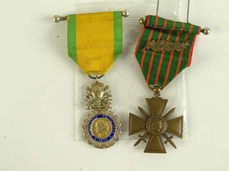 2 Médailles - croix de guerre 1914/1916 et une 