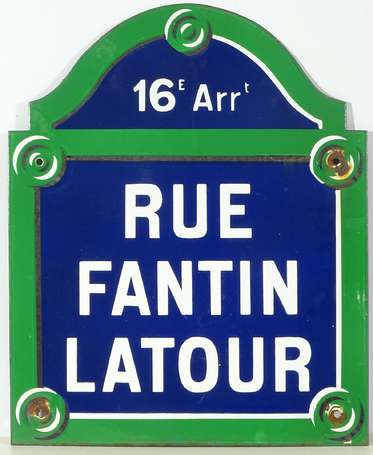 RUE FANTIN LATOUR : Plaque émaillée de rue 