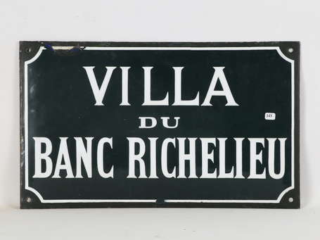 VILLA DU BANC RICHELIEU : Plaque émaillée bombée. 