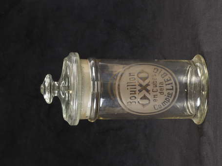 BOUILLON OXO : Bocal en verre sablé. H : 24.5cm.