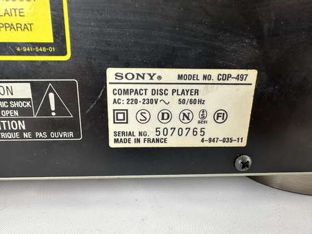 SONY Lecteur CD modèle CDP 497 (fonctionnant)