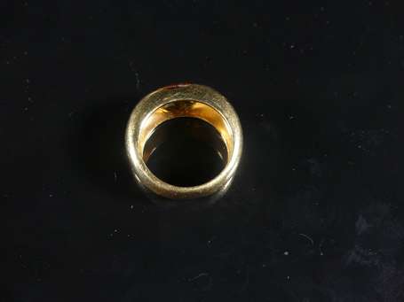 Bague jonc en or jaune 18K (750°/00) sertie d'une 