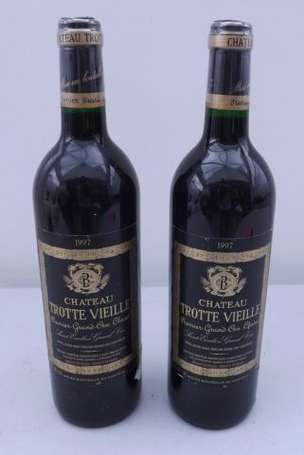 2 Bt Château Trotte Vieille GCC Saint Emilion  