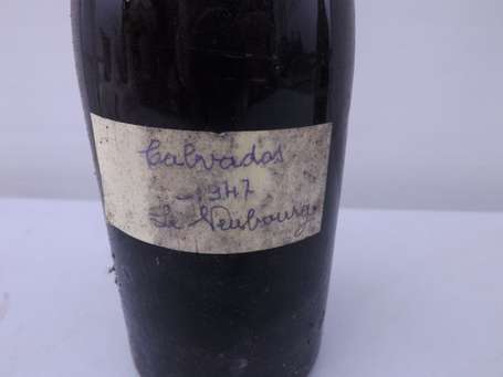 1 bt Calvados Le Neubourg 1947