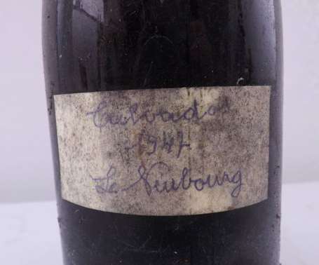 1 bt Calvados Le Neubourg 1947