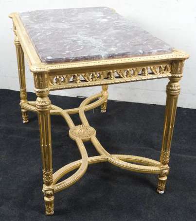 Table de milieu en bois doré de style Louis XVI, 