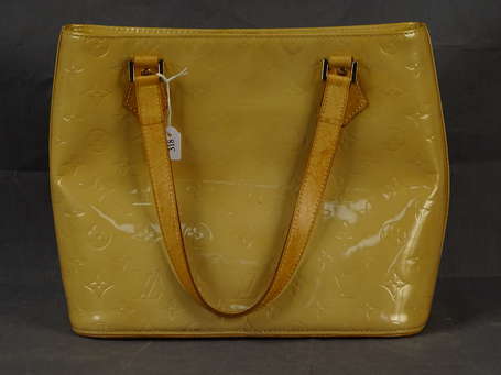 LOUIS VUITTON - Sac Houston en cuir vernis beige, 