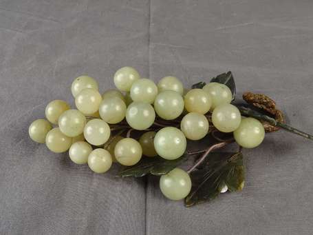 Grappe les grain et feuilles de jade,