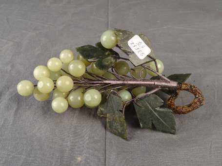 Grappe les grain et feuilles de jade,