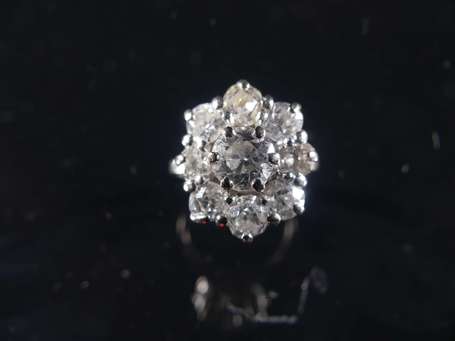 Bague marguerite en or gris 18K (750°/00) sertie 