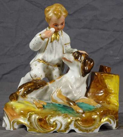 Encrier en porcelaine à décor polychrome d'un 