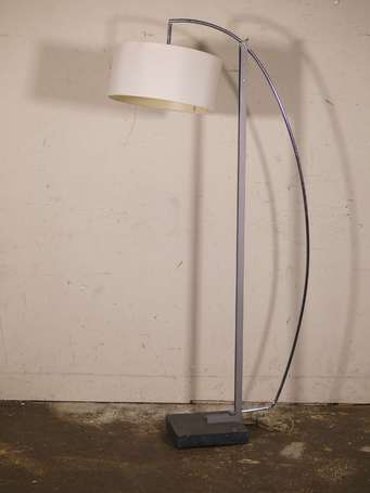 LIGNE ROSET - Lampadaire à bras arqué réglable en 