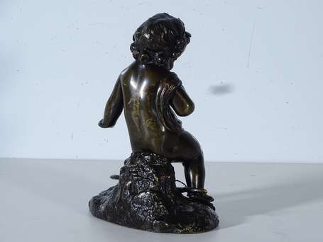 ECOLE XIXè siècle - Putto à l'arc. Sujet en bronze