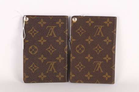 LOUIS VUITTON - Lot de deux porte-papiers 