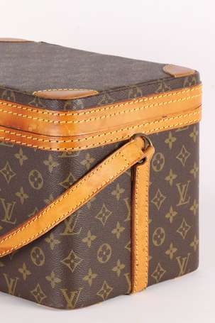 LOUIS VUITTON - Vanity en toile enduite monogram, 