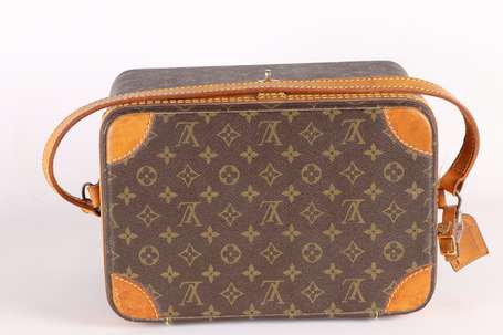 LOUIS VUITTON - Vanity en toile enduite monogram, 