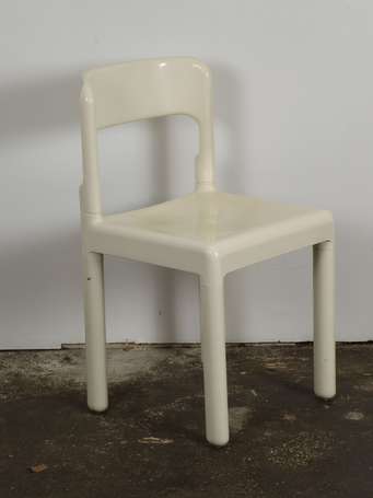 C. HAUNER pour ELCO - Chaise en PVC blanc, modèle 