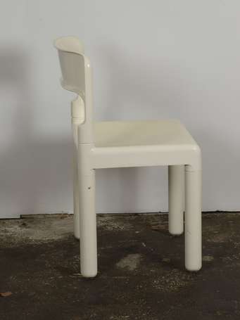 C. HAUNER pour ELCO - Chaise en PVC blanc, modèle 