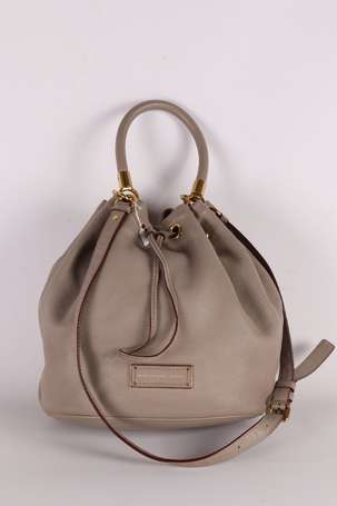 MARC by MARC JACOBS - Sac seau en cuir grainé 