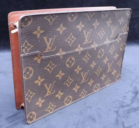 Louis Vuitton. Pochette homme de voyage en toile 